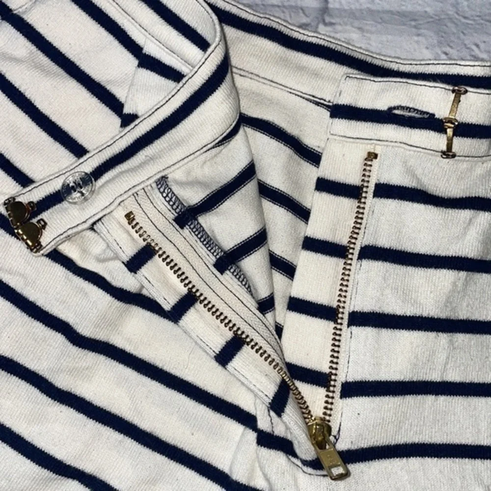 Tory Burch WORN ONCE Mid Rise Classic Stripe Pleated Summer Preppy Cuffed Shorts